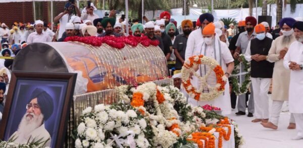 PM Pays Last Respects To Parkash Badal In Chandigarh