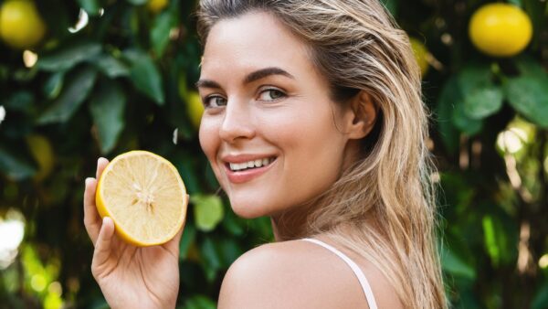 Natural Skin Brightening: How Lemon Juice Can Fade Dark Spots at Home